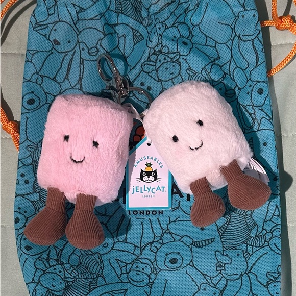 Jellycat Amuseables Pair of Marshmallows bag charm - Picture 1 of 2